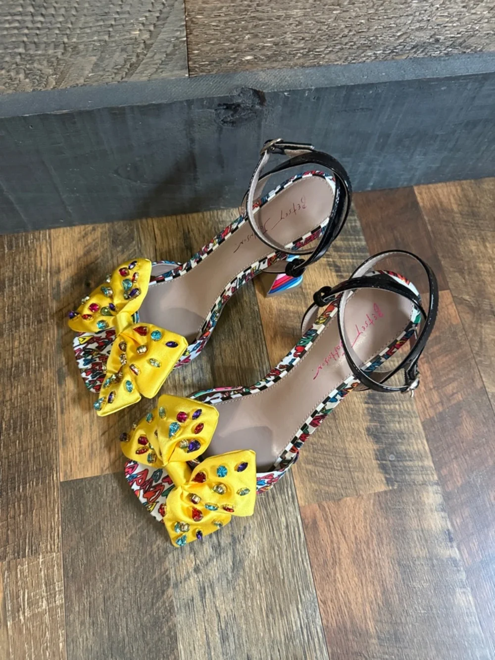 Betsey Johnson Loise Jeweled Bow Rainbow Heel Sandals Size 11
